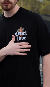 Oversized ''Cruel Love'' Preta